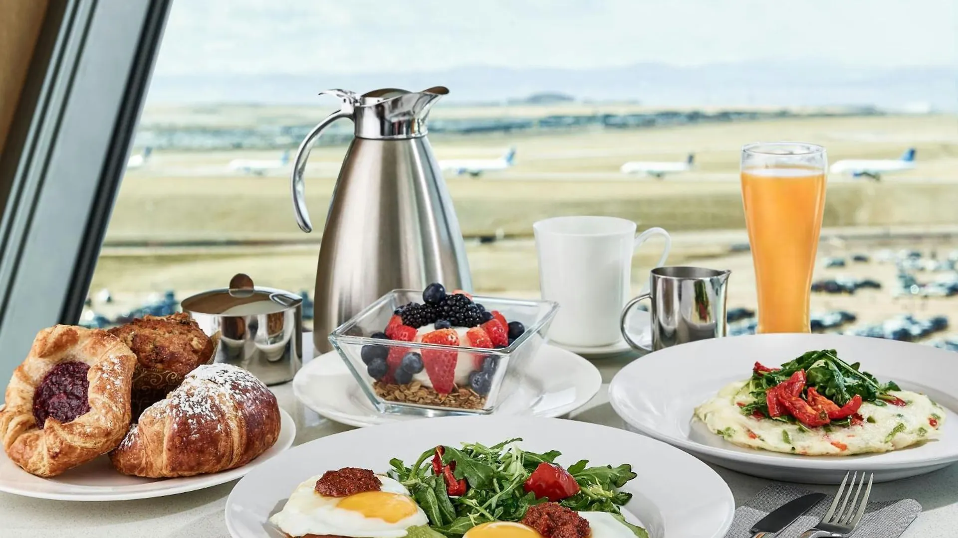 The Westin Denver International Airport США